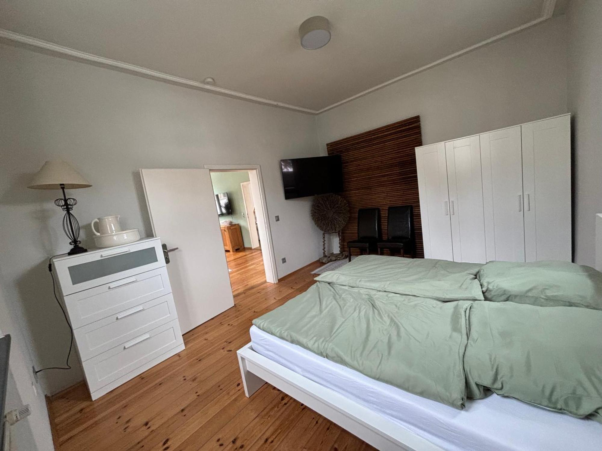 Ferienwohnung Am Ostpark Ландау  Экстерьер фото